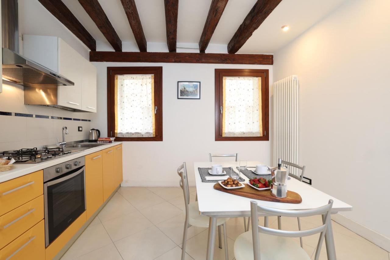 Bricola Biennale Apartments เวนิส ภายนอก รูปภาพ